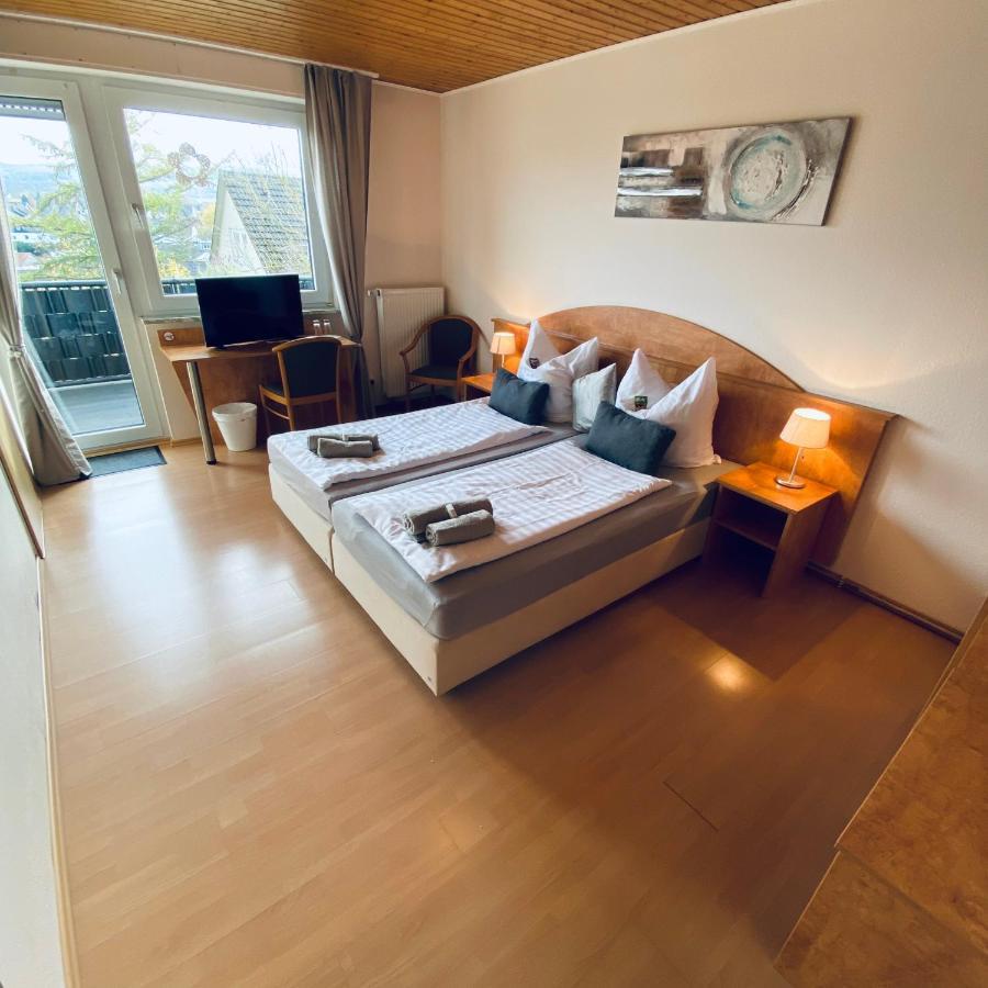 Haus Loehrberg Hotell Hemer Exteriör bild