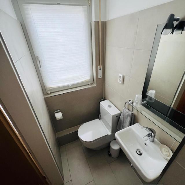 Haus Loehrberg Hotell Hemer Exteriör bild